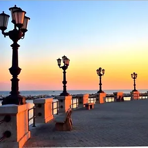 Palazzo Grigio 3*, Bari Italien